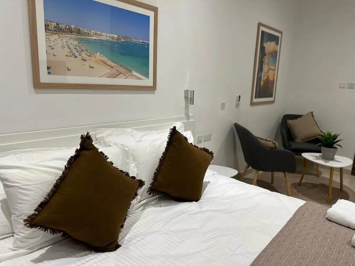 The Beach House Birżebbuġa