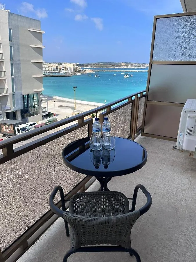 The Beach House Birżebbuġa